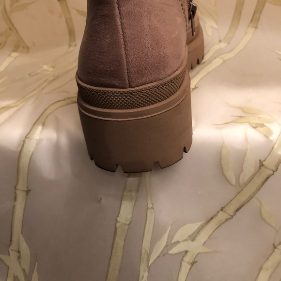 Lucky Brand Ankle Boots (Khaki Tan) - Picture 3 of 7
